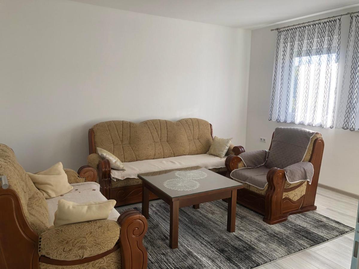 Flat Stan Mesa Selimovic Appartement Zivinice Buitenkant foto