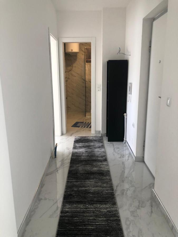 Flat Stan Mesa Selimovic Appartement Zivinice Buitenkant foto